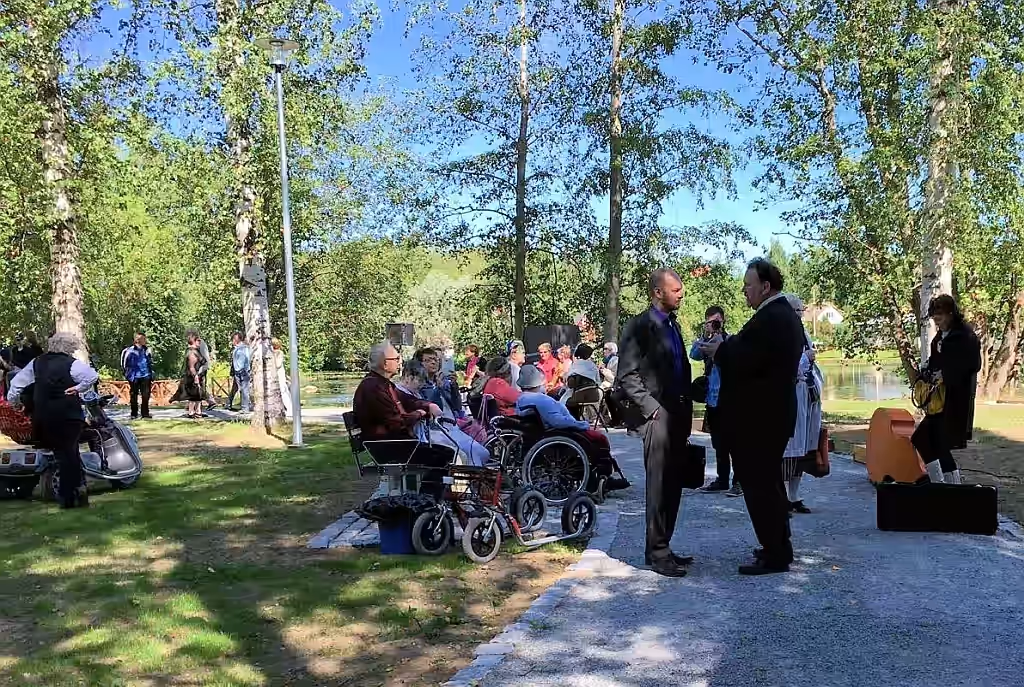 Day out with older people vanhusten ulkoilupäivä